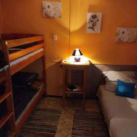 Retro Apartment *