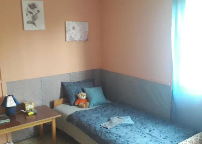 Retro Apartment *
